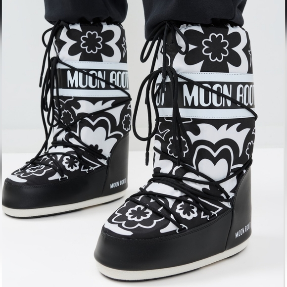 Moon Boot Shoes - Moon Boot Icon Flower Moon Boots Floral Boots Black White Flowers